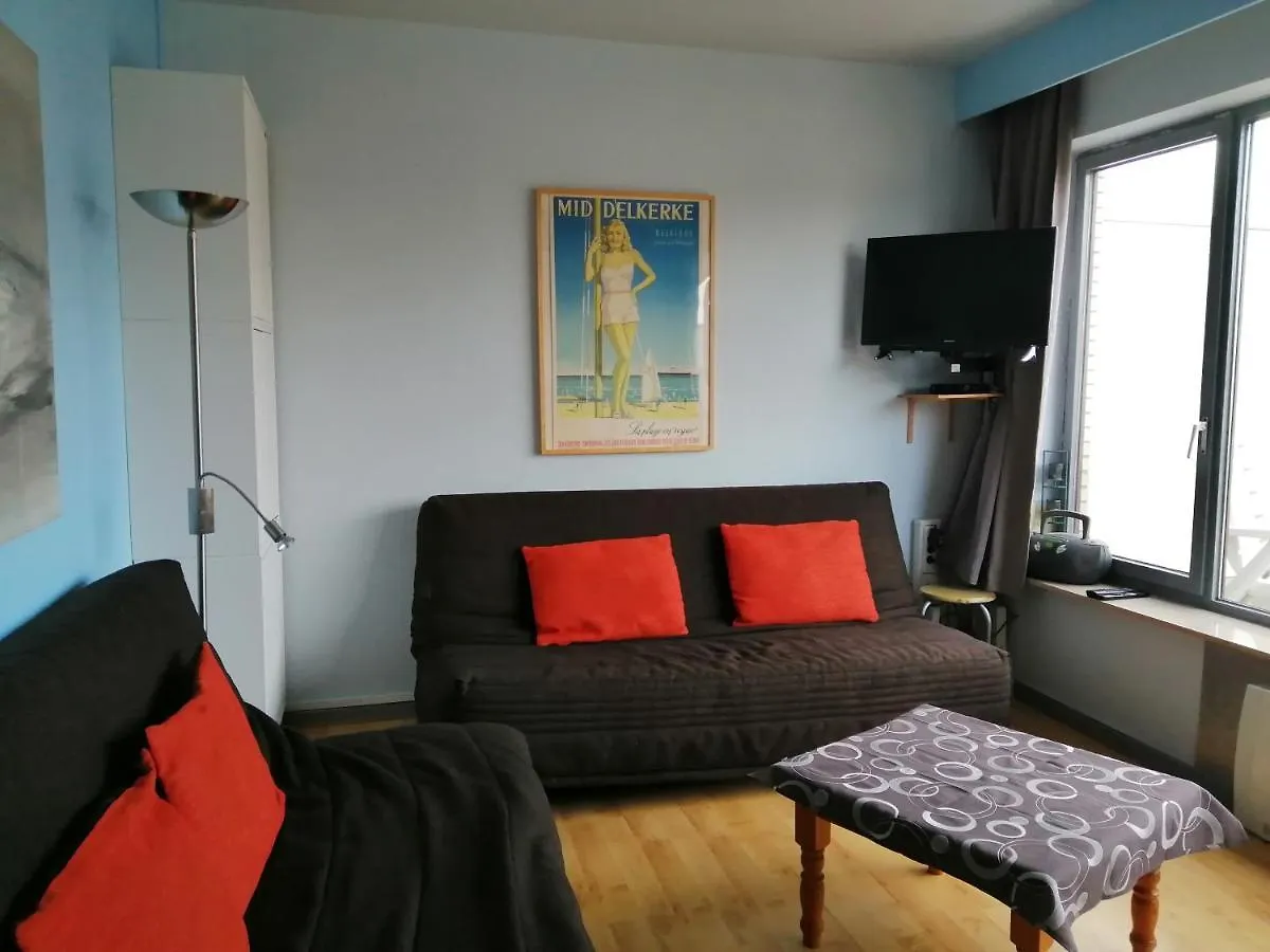 Roof Studio with Large Sun Terrace in Middelkerke Appartement
