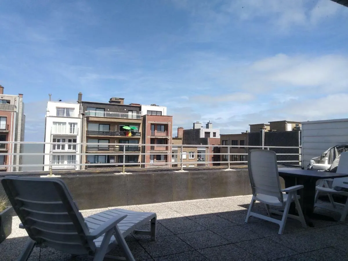 Roof Studio with Large Sun Terrace in Middelkerke 0*,